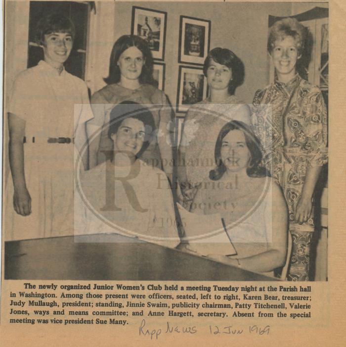 Members of the Junior Women's Club