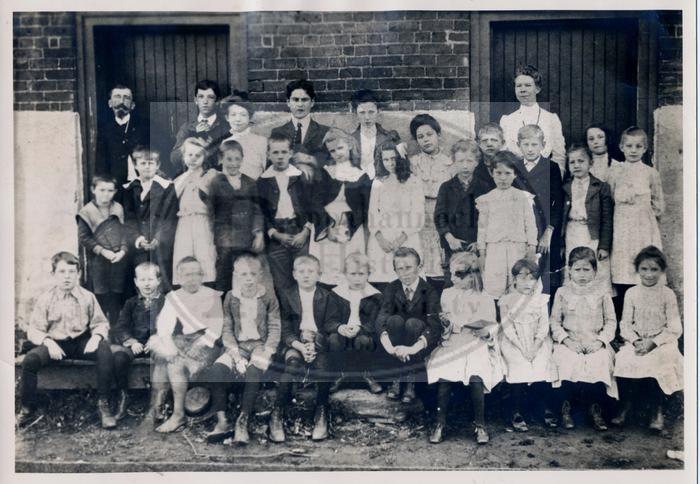 Photo of Rabbit Gum Students and Teachers