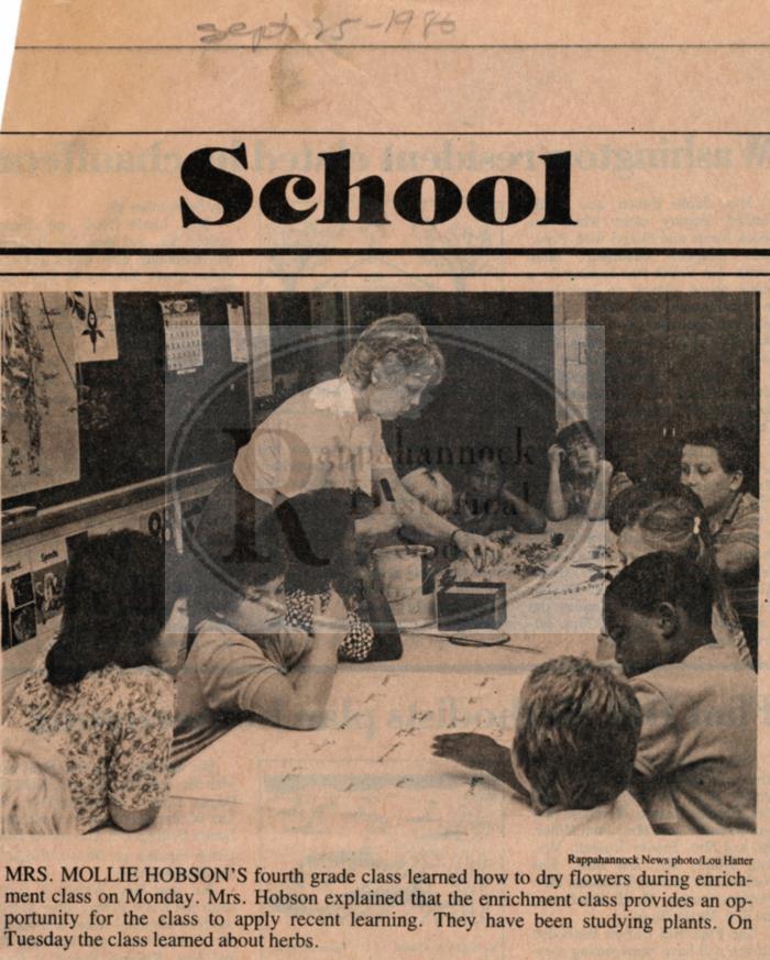 Mrs. Mollie Hobson's Fourth Grade Class Drys Flower in Enrichment Program